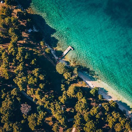 Maistra Camping Koversada Uncovered Naturist Mobile Homes Врсар Экстерьер фото