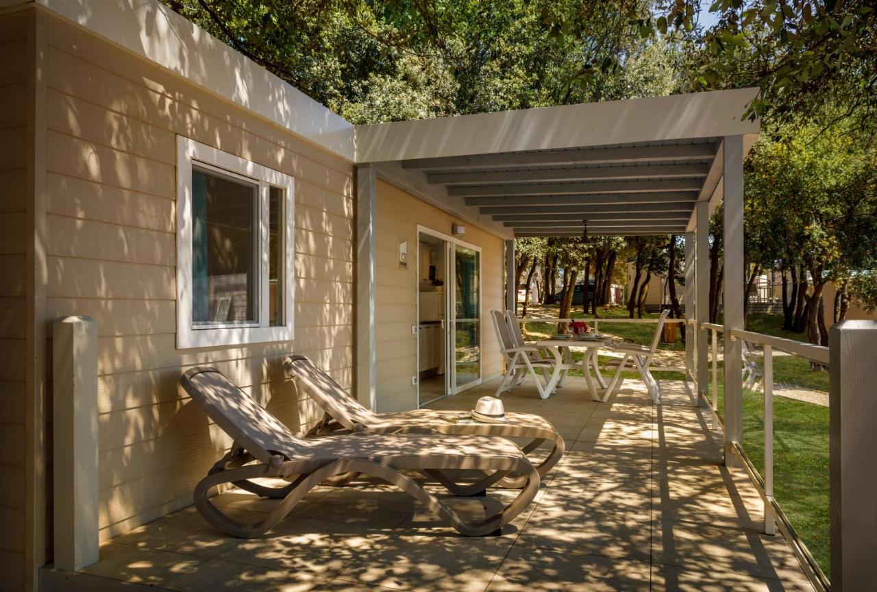 Maistra Camping Koversada Uncovered Naturist Mobile Homes Врсар Экстерьер фото