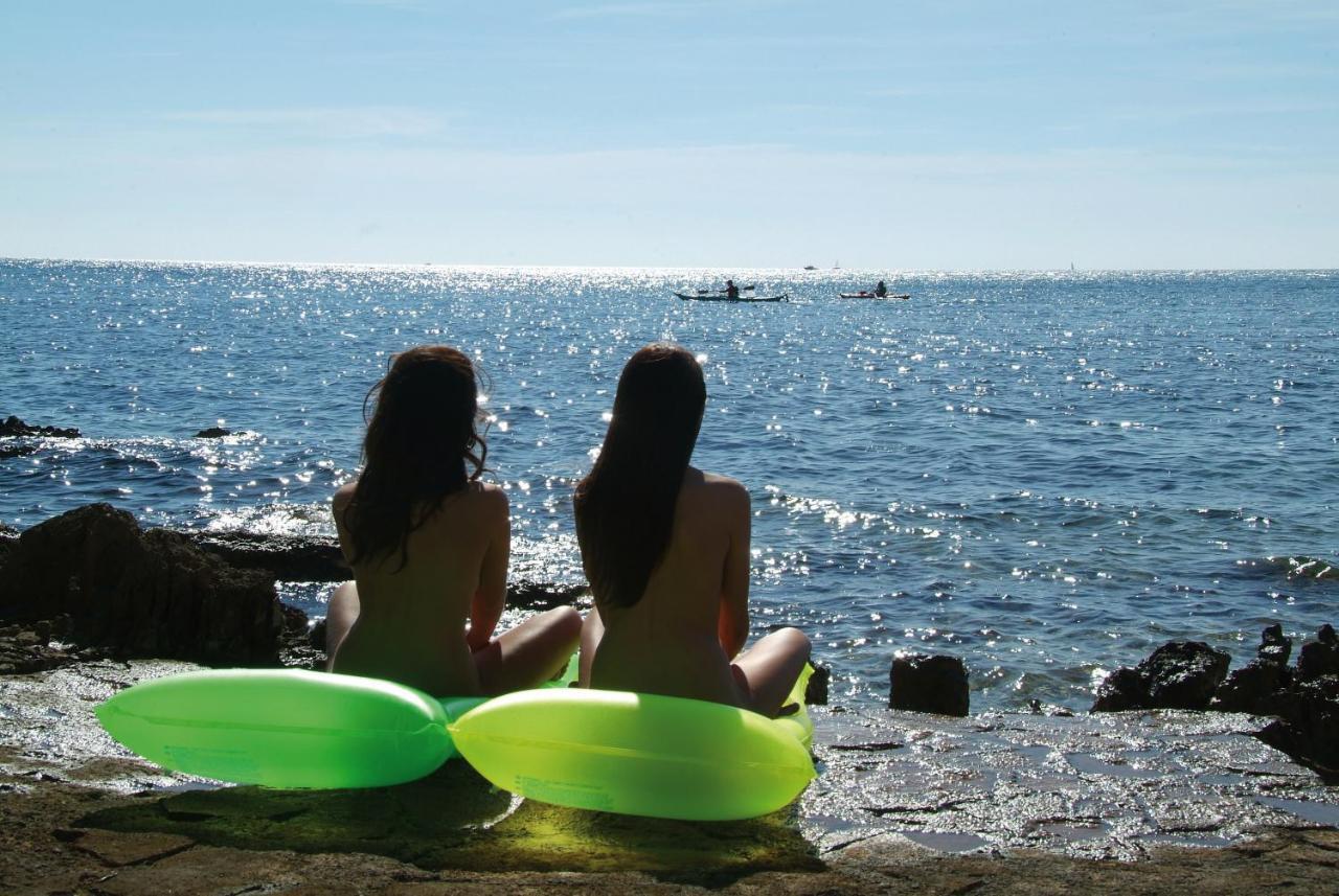 Maistra Camping Koversada Uncovered Naturist Mobile Homes Врсар Экстерьер фото